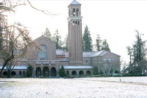 Snow on Hilltop Feb 2023