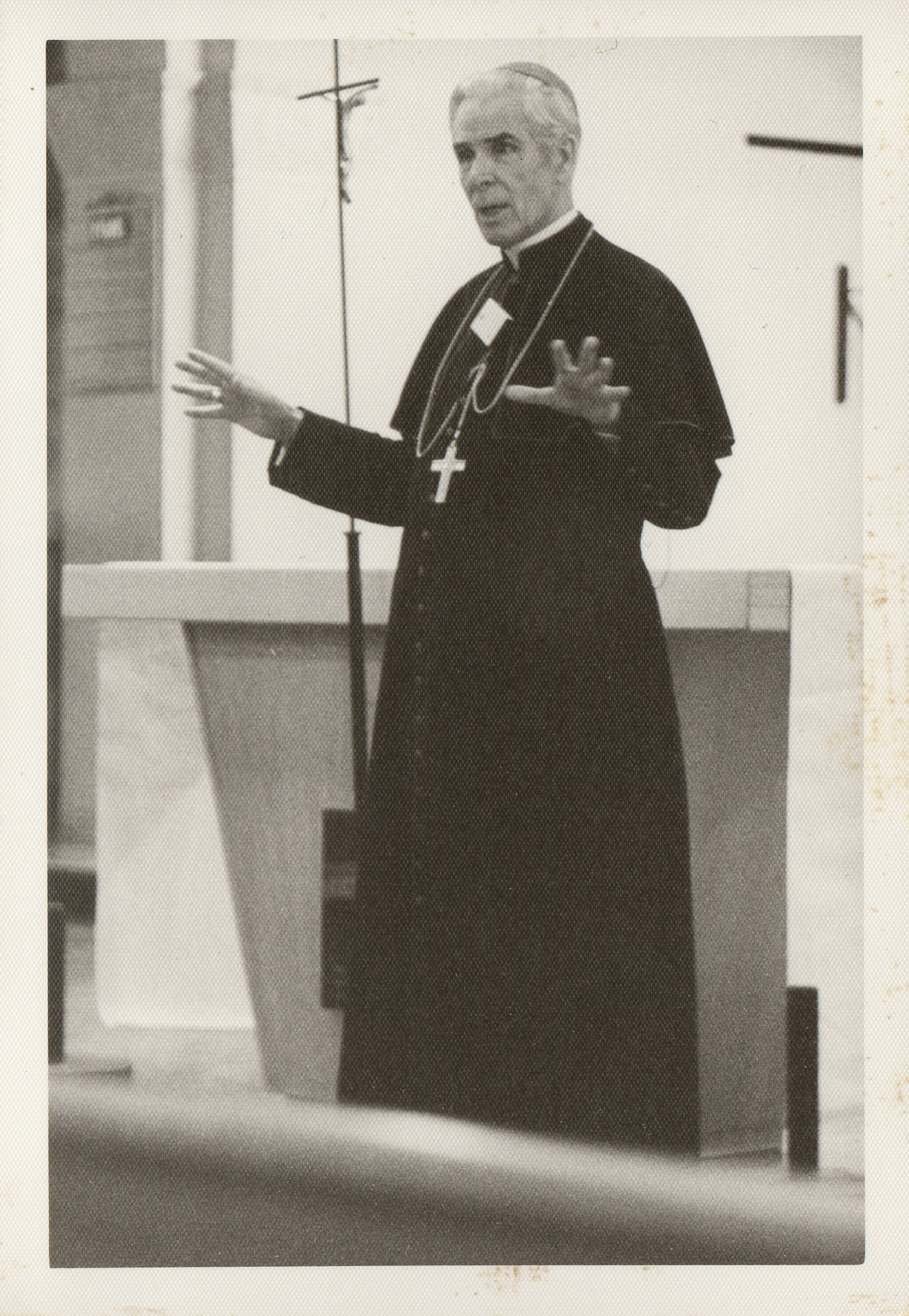 Fulton Sheen preaching in St. Joseph Chapel